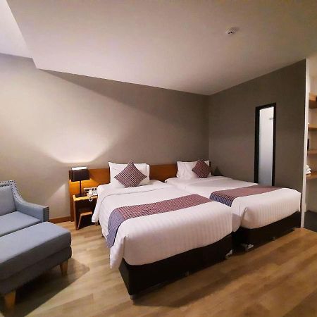 Comet Hotel Σούρατ Τανί Εξωτερικό φωτογραφία
