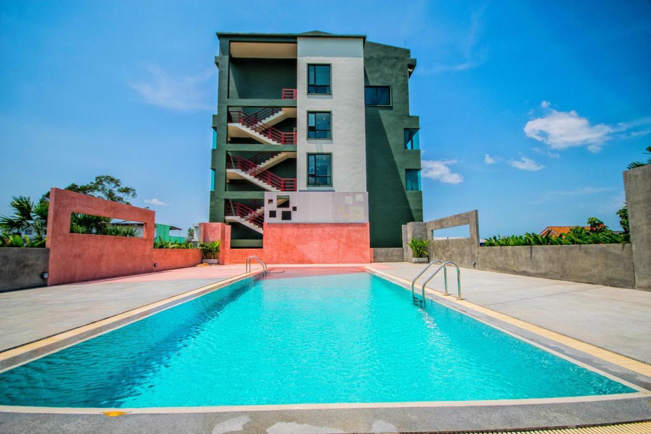 Comet Hotel Σούρατ Τανί Εξωτερικό φωτογραφία
