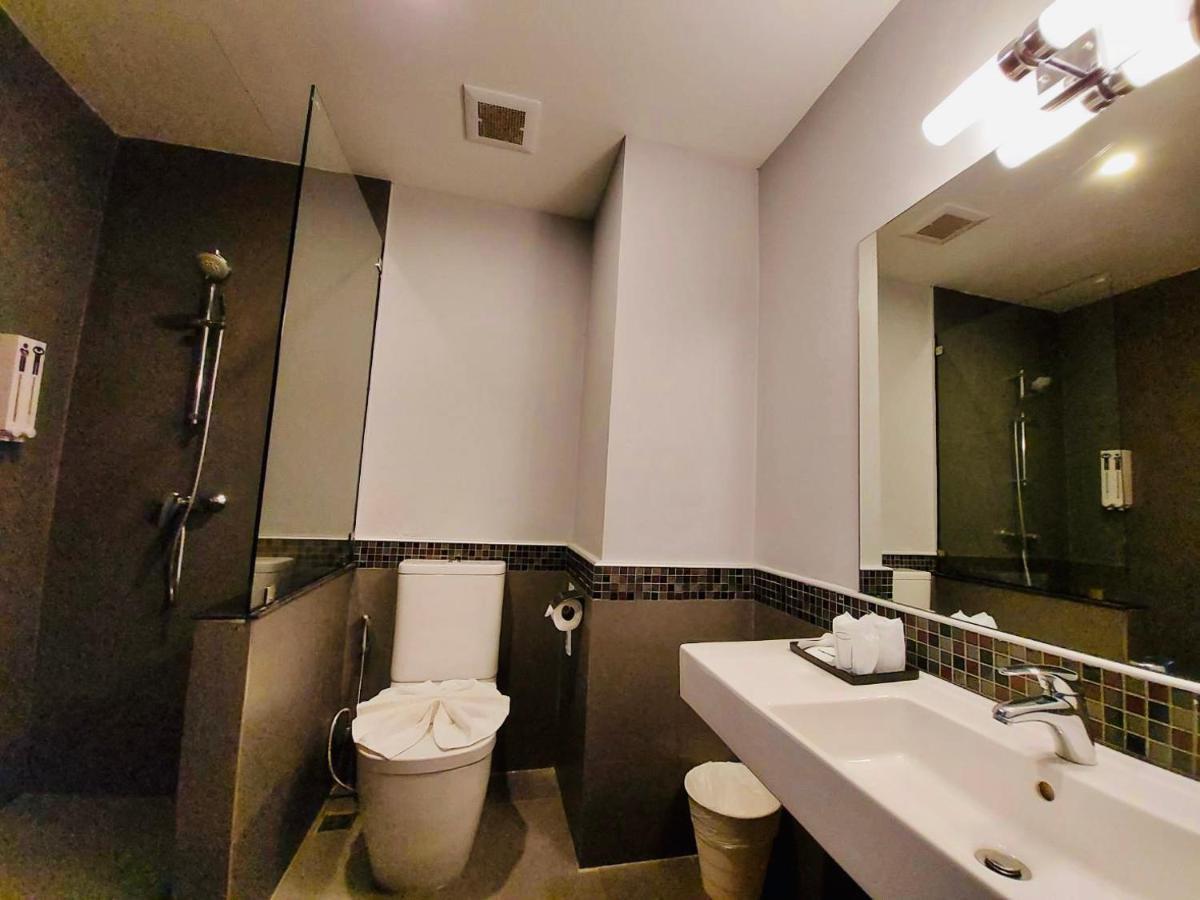 Comet Hotel Σούρατ Τανί Εξωτερικό φωτογραφία