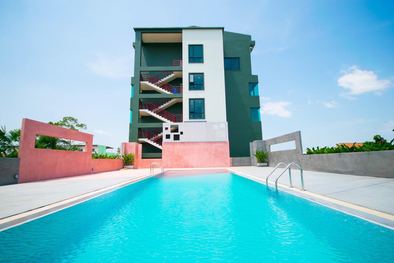 Comet Hotel Σούρατ Τανί Εξωτερικό φωτογραφία