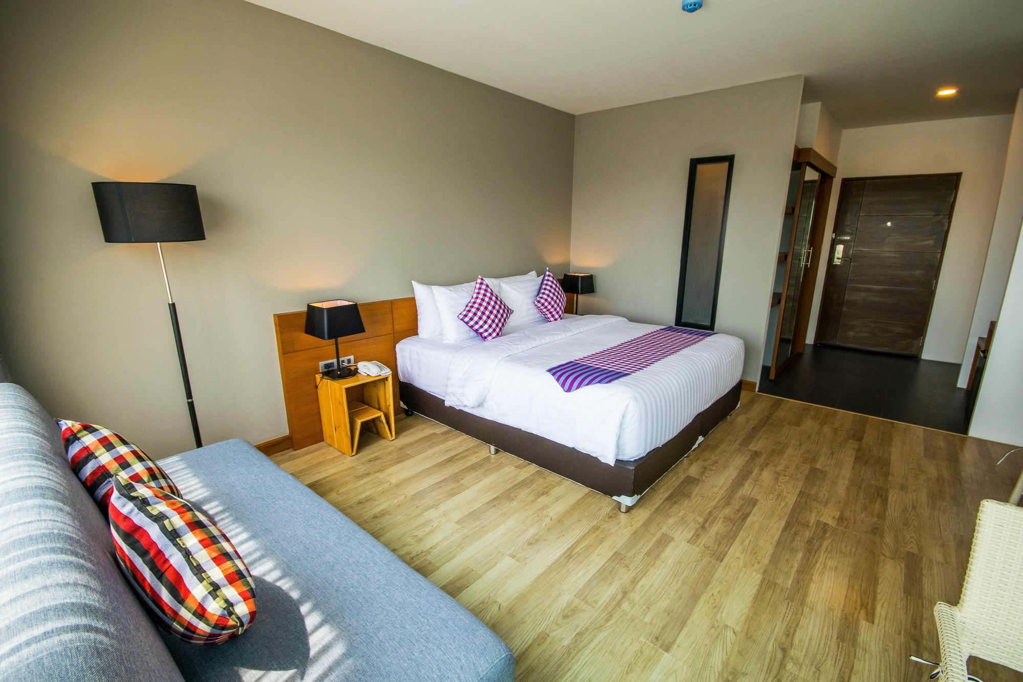 Comet Hotel Σούρατ Τανί Εξωτερικό φωτογραφία