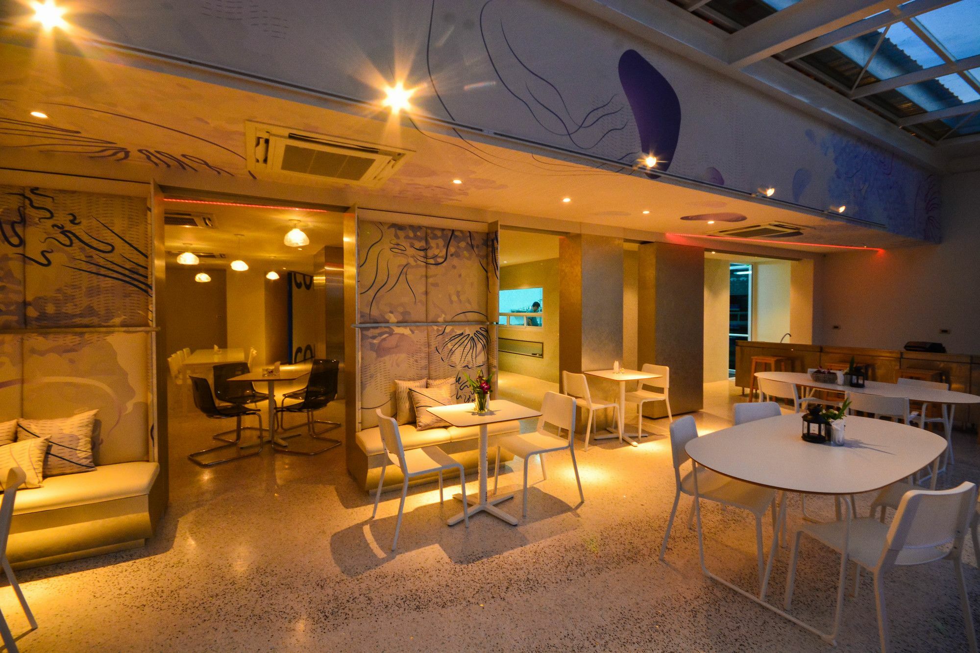 Comet Hotel Σούρατ Τανί Εξωτερικό φωτογραφία
