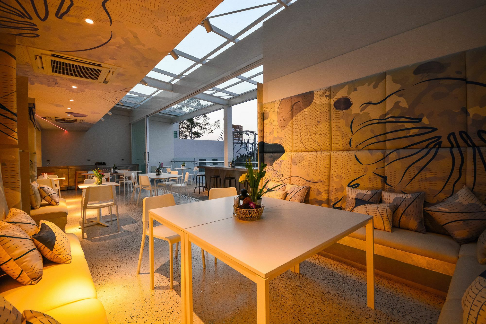 Comet Hotel Σούρατ Τανί Εξωτερικό φωτογραφία